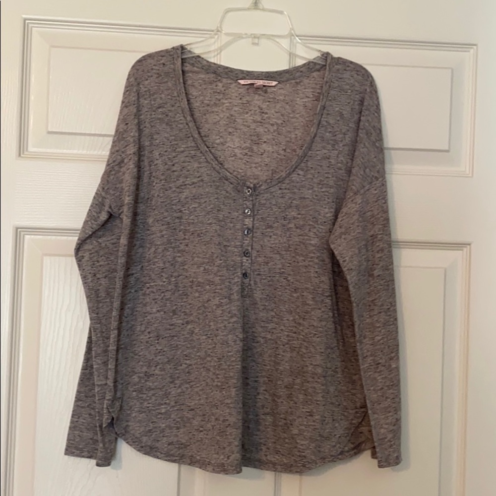 Victoria’s Secret Long Sleeve Gray Top Small